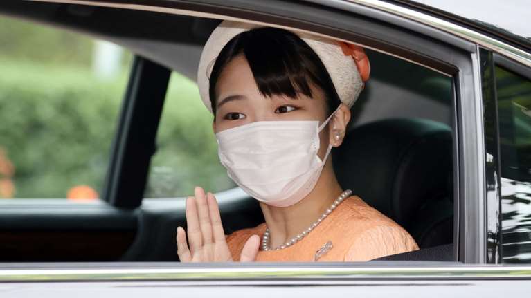 Μάκο: Πρακτική άσκηση στο The Met, στη Νέα Υόρκη κάνει η πρώην πριγκίπισσα της Ιαπωνίας