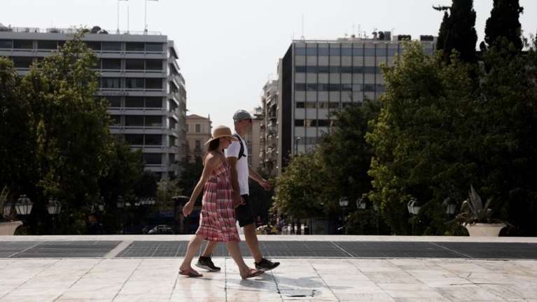 Από την κακοκαιρία στα... 30άρια: Φτιάχνει από σήμερα ο καιρός, ανεβαίνει η θερμοκρασία