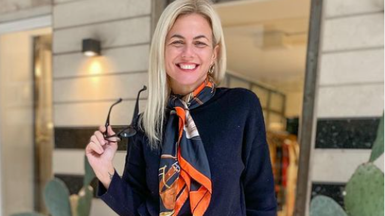 Η κόρη της Χριστίνα Κοντοβά ακολουθεί τα βήματά της: Η έκπληξη στο γραφείο της