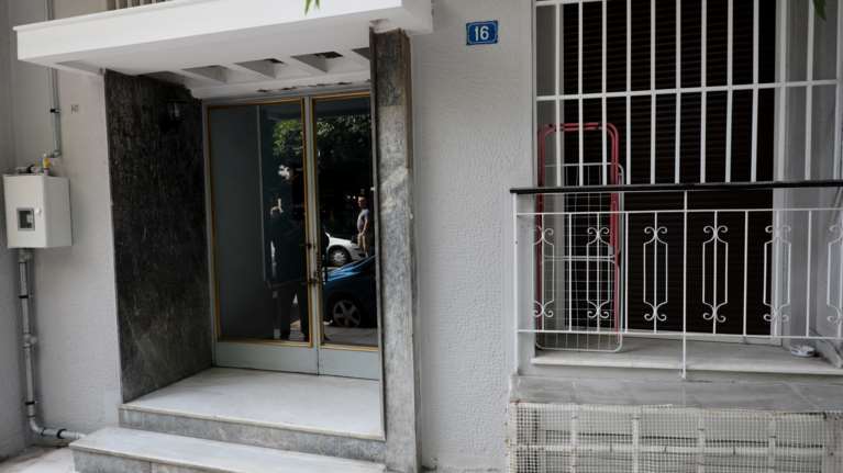 Αυτή είναι η γιάφκα των τρομοκρατών στο Κουκάκι [εικόνες - βίντεο]