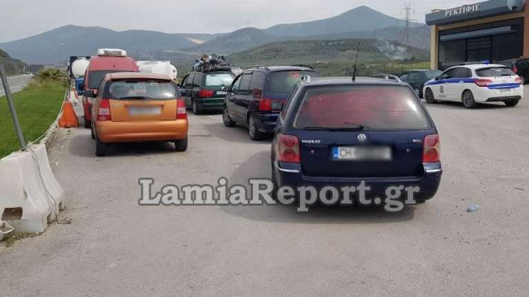 Λαμία: &quot;Μπλόκο&quot; σε κονβόι Βουλγάρων που ταξίδευαν από το Ηράκλειο - Γιατί τους έγραψαν