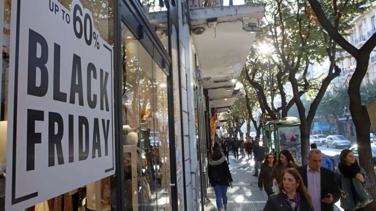 Θεσσαλονίκη: Οι έμποροι ζητούν μεταφορά του Black Friday για την πρώτη Παρασκευή που θα είναι ανοιχτά τα καταστήματα
