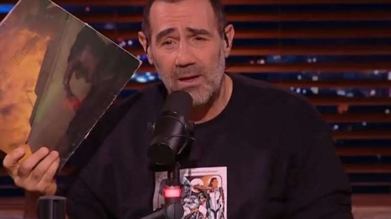 Κανάκης στον αέρα του &quot;Βινυλίου&quot;: &quot;Υπάρχει διαρροή, κάτι μυρίζει, ζαλίζομαι και δεν κάνω πλάκα&quot; [βίντεο]