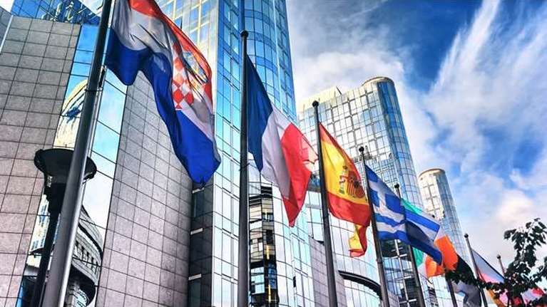 Συστάσεις PEGA στην Ελλάδα για το σκάνδαλο των υποκλοπών: Παραπέμπει την υπόθεση σε Ευρωπαϊκό Συμβούλιο και Κομισιόν