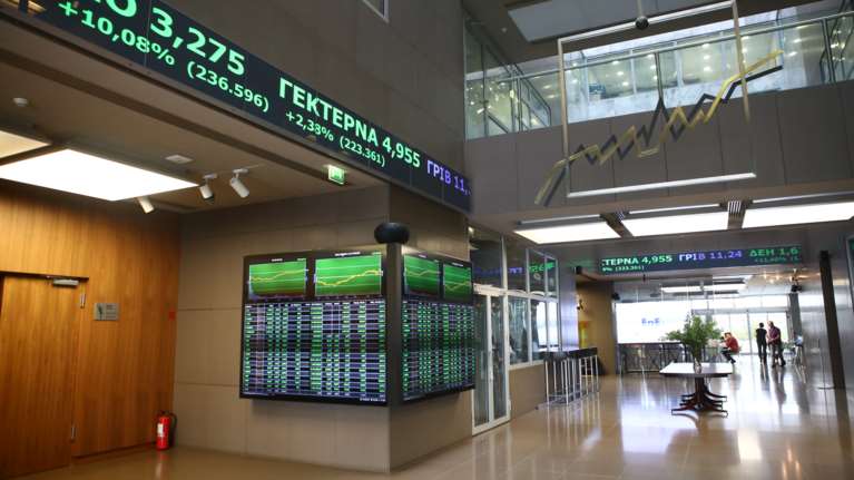 Καταρρέει το Χρηματιστήριο λόγω κορονοϊού- Βουτιά πάνω από 4%