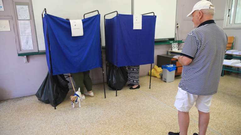 Αναποφάσιστοι: Αυτοί θα κρίνουν τις εκλογές- Εφθασαν στο 15% του εκλογικού σώματος