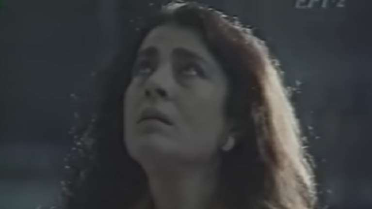 Ειρήνη Παππά: Η συγκλονιστική στιγμή που ψάλλλει κρυφά &quot;Τη Υπερμάχω Στρατηγώ&quot; μέσα στην Αγία Σοφία [βίντεο]