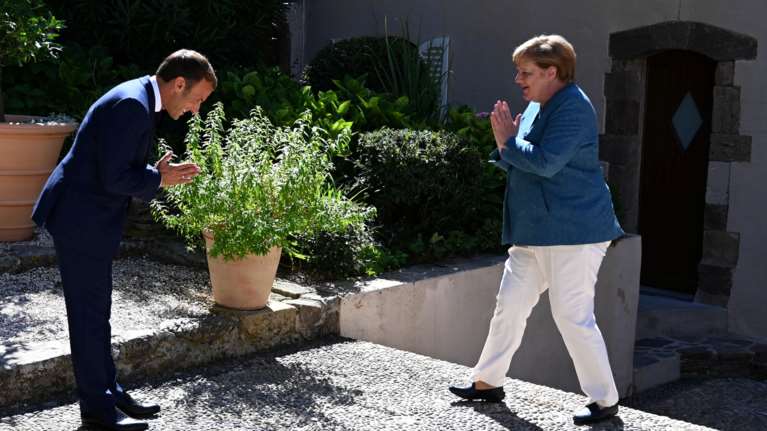 Ο τουρκικές προκλήσεις στη συνάντηση Μακρόν-Μέρκελ στον πύργο Brégançon [Εικόνες]