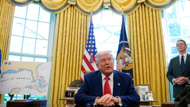 Το Κατάρ προσφέρει ένα προεδρικό αεροσκάφος αξίας 400 εκατ. δολαρίων στον Ντόναλντ Τραμπ