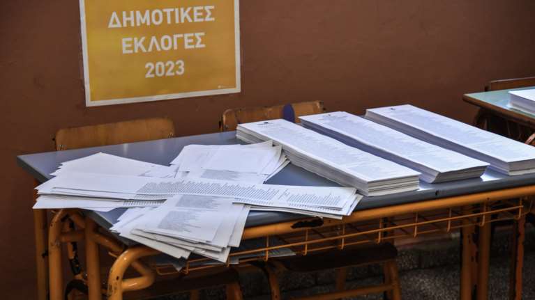 Θεσσαλονίκη: Σύλληψη δύο υποψηφίων για παραβίαση της εκλογικής νομοθεσίας