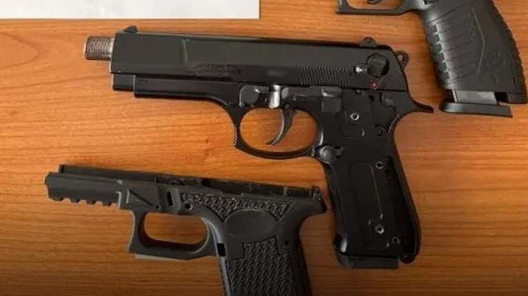 Αποκαλυπτικές συνομιλίες των φοιτητών στη Σάμο που έφτιαχναν όπλα με 3D εκτυπωτή: &quot;Καλή τιμούλα ρε bro...&quot;