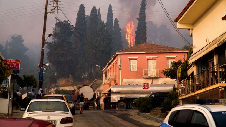 Φωτιά Μεσσηνία-Kαταγγελία Δημάρχου: "Μας άφησαν να καούμε, είμαστε στο έλεος"
