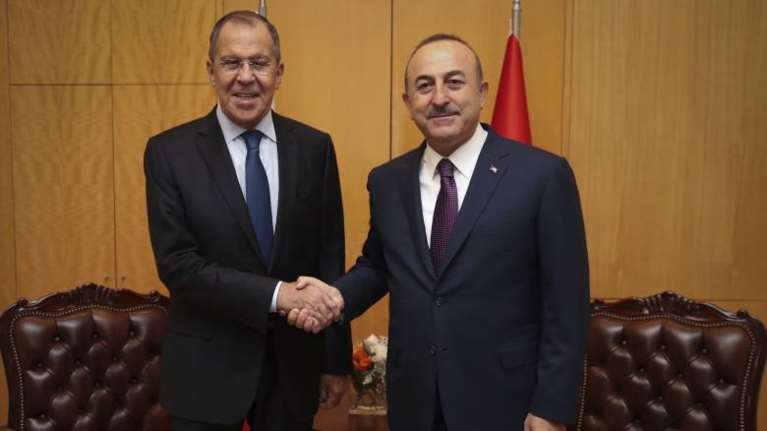 Λαβρόφ - Τσαβούσογλου: Η ρωσοτουρκική στρατιωτική συνεργασία θα συνεχιστεί, παρά τις αμερικανικές κυρώσεις