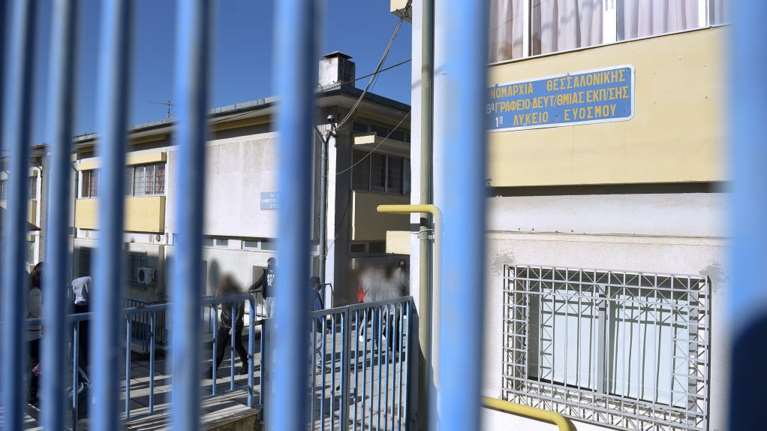 Θεσσαλονίκη: Παρέμβαση εισαγγελέα για τους αρνητές γονείς των self test στους μαθητές - Ζητάει αυτόφωρο