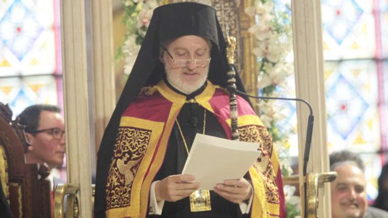 Αρχιεπίσκοπος Ελπιδοφόρος: Ναι στις λαβίδες μίας χρήσης για τη Θεία Κοινωνία λόγω της πανδημίας