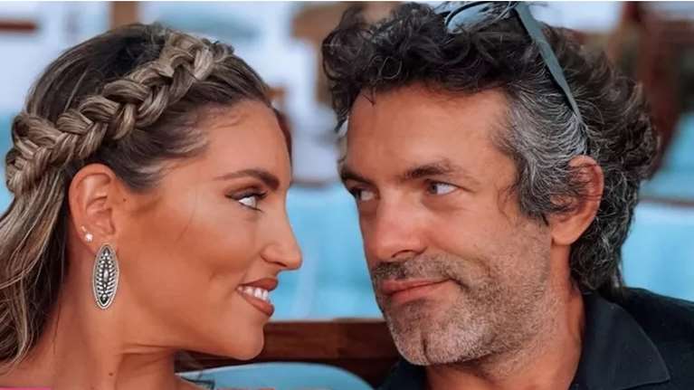 It's in the kiss: Η Αθηνά Οικονομάκου κάνει ερωτική εξομολόγηση στο σύζυγό της με μία μόνο φωτογραφία