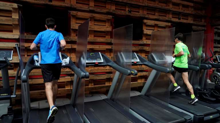 Ανοίγουν τα γυμναστήρια, τα ξενοδοχεία και τα μουσεία από σήμερα - Πώς θα λειτουργούν