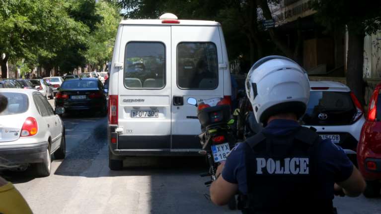 Αυτοί είναι οι δύο ληστές που είχαν ρημάξει σπίτια με ηλικιωμένους - Στη δημοσιότητα οι φωτογραφίες τους