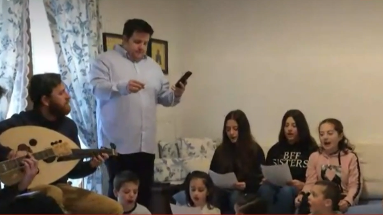 Συγκλονίζει πολύτεκνος πατέρας στη μάχη με τον κορoνοϊό - Νόσησαν η σύζυγος και τα 7 του παιδιά