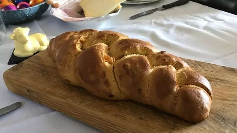 Πώς να κάνεις πιο υγιεινό ένα τσουρέκι;