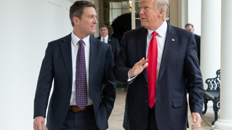 Εκλογές ΗΠΑ 2020: Στη Βουλή των Αντιπροσώπων ο &quot;άνθρωπος με τις καραμέλες&quot; - Ο γιατρός που λέει ότι ο Τραμπ έχει &quot;εξαιρετικά γονίδια&quot;