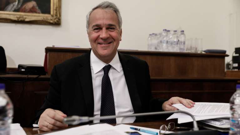 Βορίδης υπέρ μεταφοράς μεταναστών σε ξερονήσια: Eίμαι ένθερμος υποστηρικτής