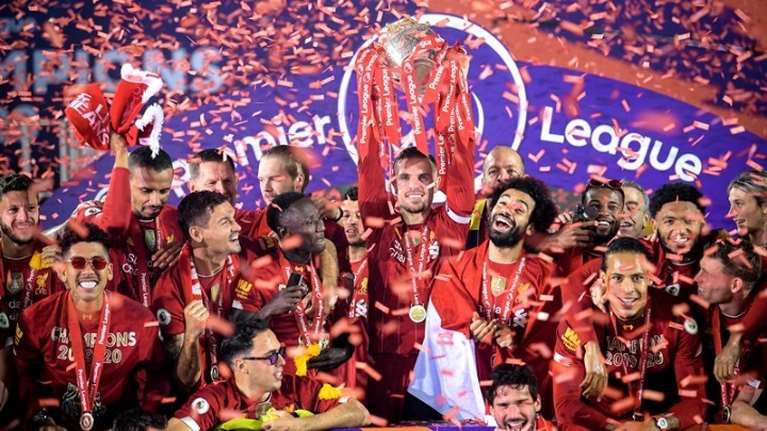 Λίβερπουλ: Η πρώτη στέψη μετά 30 χρόνια - Πάρτι εντός και εκτός γηπέδου για το πρωτάθλημα [εικόνες - βίντεο]