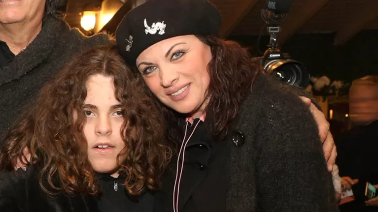 Νένα Χρονοπούλου: &quot;Το παιδί μου έκανε 5 χρόνια να συνέλθει από ακατάλληλο ίδρυμα&quot;