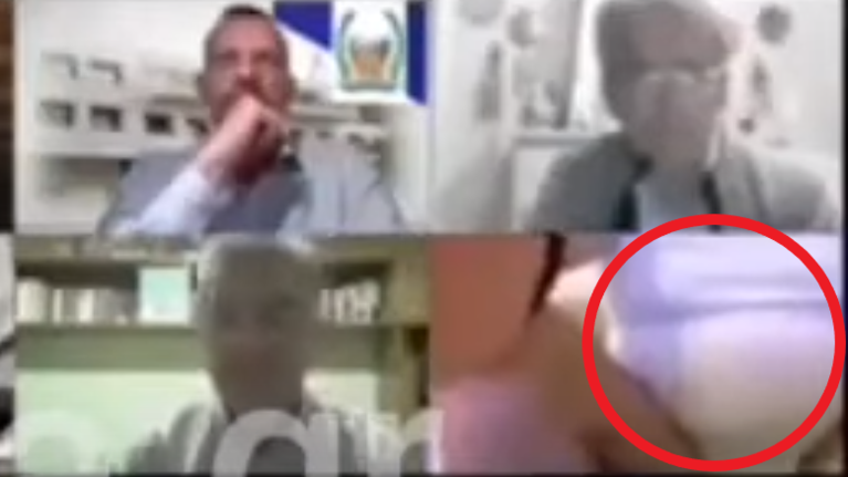 Απίστευτο &quot;παρατράγουδο&quot; με δημοτικό σύμβουλο στην Κόρινθο: Βγήκε με τα εσώρουχα στην τηλεδιάσκεψη [Βίντεο]