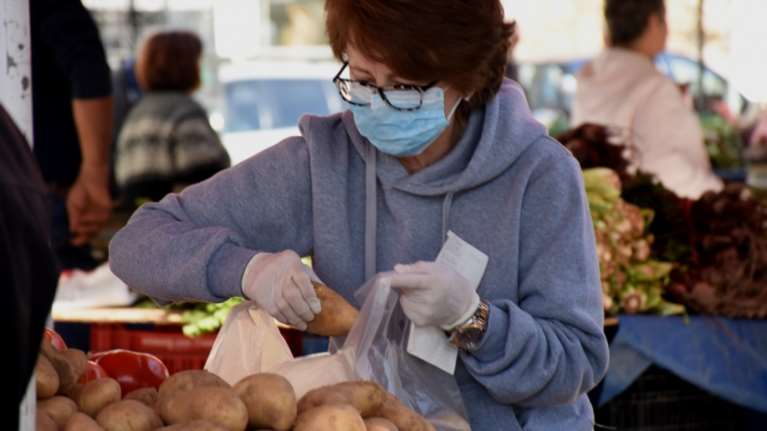 Κορονοϊός: Η εγκύκλιος για τις λαϊκές αγορές και διευκρινίσεις για τα κλειστά και ανοικτά μαγαζιά