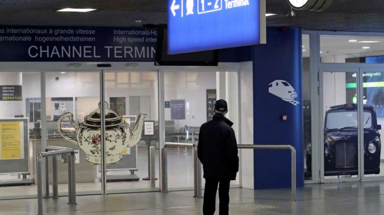 Κορονοϊός-Bέλγιο: Εκτός &quot;κόκκινης&quot; λίστας οκτώ περιοχές της Ελλάδας - Δείτε ποιες