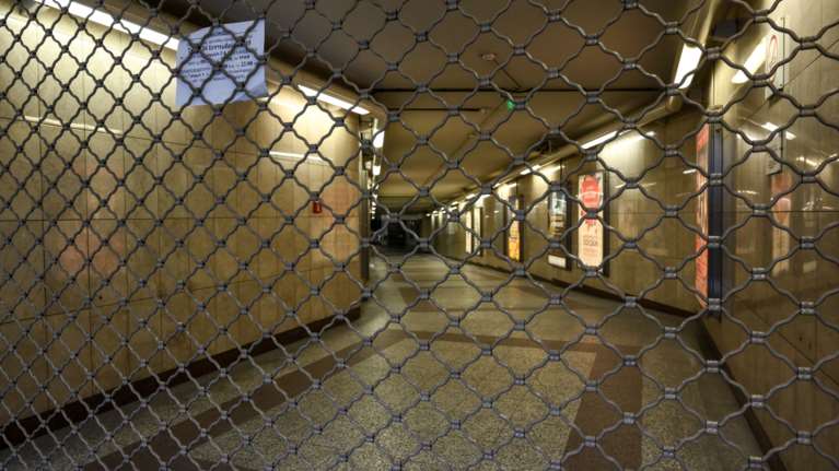 Κλειστοί από τις 18.00 οι σταθμοί του μετρό &quot;Σύνταγμα&quot; και &quot;Πανεπιστήμιο&quot; - Κινητοποιήσεις στο κέντρο