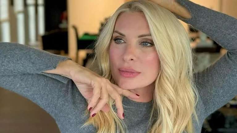 Η Ελένη Μενεγάκη μέσα στο τεράστιο σπίτι της: Η νέα φωτογραφία από το εσωτερικό του