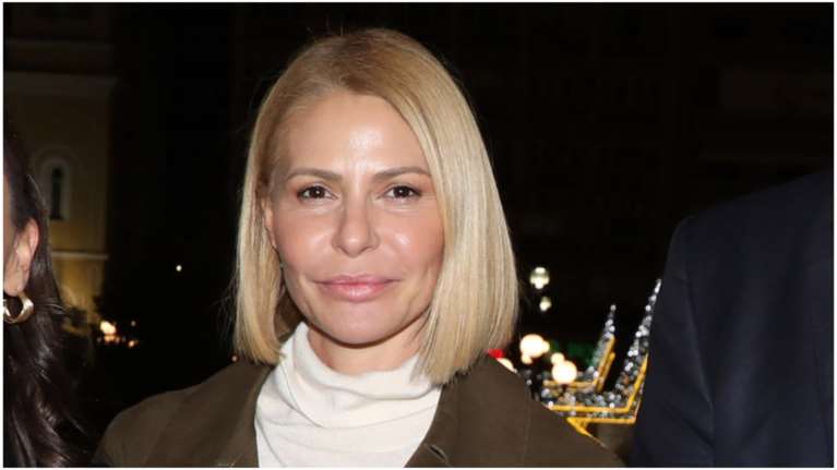 Τζένη Μπαλατσινού: Η σπάνια φωτογραφία της καλλονής μητέρας της - Μοιάζουν απίστευτα