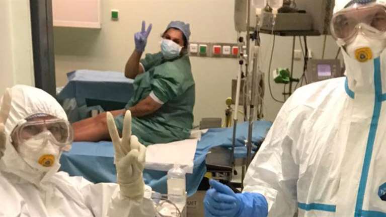 Κορονοϊός- Συγκλονιστική μαρτυρία εγκύου που γέννησε διασωληνωμένη: &quot;Είχε γεμίσει ο πλακούντας μου θρόμβους&quot;