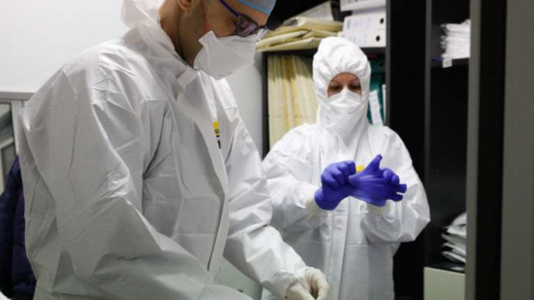 Τι είπε ο Τσιόδρας για το μυστήριο με 31χρονη ασθενή που φέρεται να νόσησε ξανά από κορονοϊό