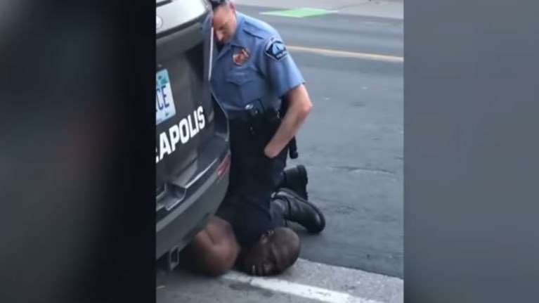 Αποκάλυψη για τον δολοφόνο του Τζορτζ Φλόιντ- Ο αστυνομικός Τσάβιν τον γνώριζε καλά και είχαν τσακωθεί άγρια