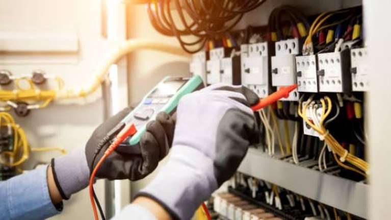 Νέα τιμολόγια ρεύματος: Νιώθετε μπερδεμένοι; Ποιο χρώμα τελικά μας συμφέρει και πότε - Τι θα πρέπει να επιλέξουμε