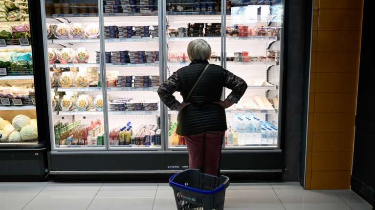 Γεωργιάδης: Μέχρι τις 30 Ιουνίου το &quot;καλάθι του νοικοκυριού&quot;- Έρχεται &quot;πασχαλινό καλάθι&quot; και &quot;καλάθι του νονού&quot;