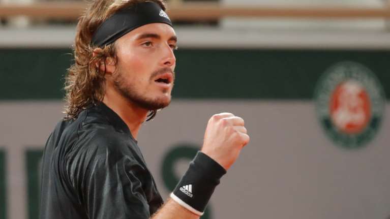 Στέφανος Τσιτσιπάς: Πέρασε στους &quot;4&quot; του Μόντε Κάρλο με ένα... σετ