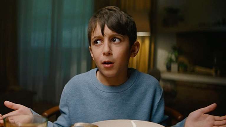 Από τη γνωστή διαφήμιση σε τηλεοπτική σειρά το αγόρι με τα έξυπνα μάτια και την υπέροχη φωνή