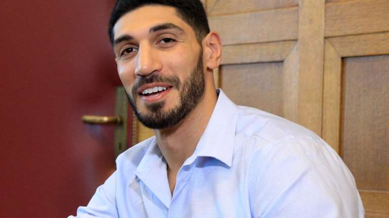 Τουρκία: Επικήρυξε με 500.000 δολάρια τον Ενές Καντέρ - Βρίσκεται στη &quot;λίστα τρομοκρατών&quot;