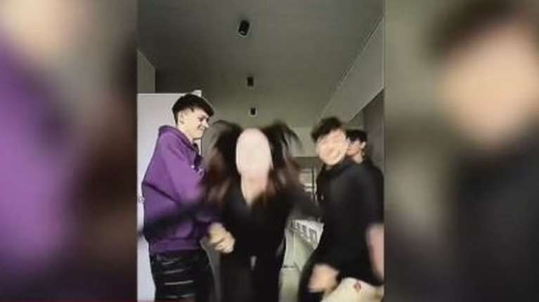 Ρόδος: Πήγα και βρήκα το παιδί μου διασωληνωμένο - Κανένα παιδί να μην το πάθει, συγκλονίζει η μητέρα του 13χρονου