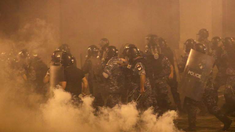 Οργή στην Βηρυτό: Νέες αντικυβερνητικές διαδηλώσεις - Παραιτήθηκε και η υπουργός Δικαιοσύνης