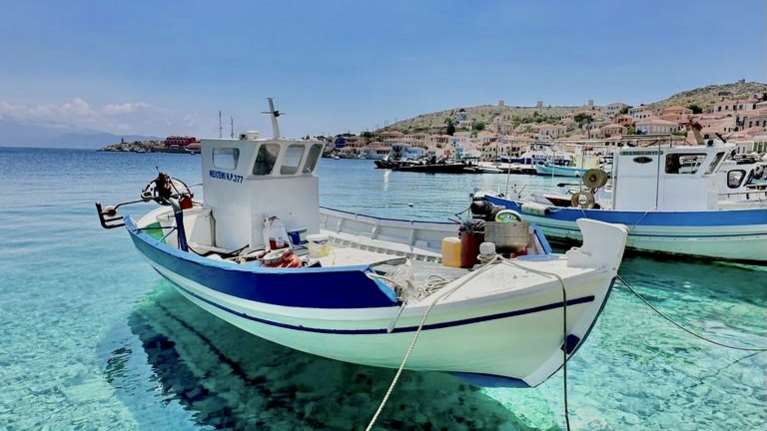 Ποια ελληνικά νησιά ξεχωρίζει η Vogue Aυστραλίας - &quot;Ψήφος εμπιστοσύνης&quot; στην Ελλάδα