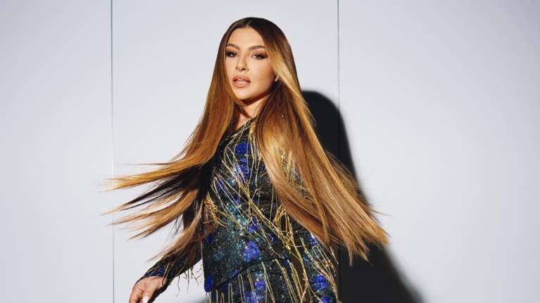 &quot;Όταν μία κοπέλα έχει παραπανίσια κιλά, τα στρας και οι πούλιες δίνουν όγκο&quot;