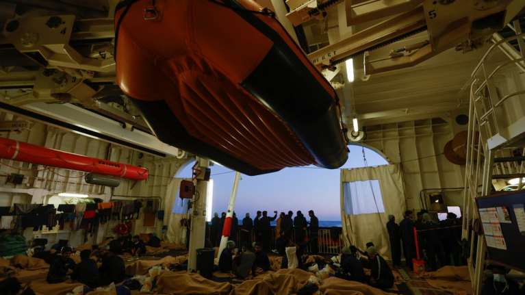 Νέα τραγωδία στην Τυνησία: Tουλάχιστον 19 νεκροί σε ναυάγιο μεταναστών