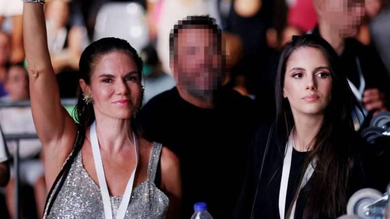 Μιράντα Πατέρα: Βραδινή έξοδος με τον σύντροφό της Γιώργο Μανίκα - Η chic εμφάνισή της