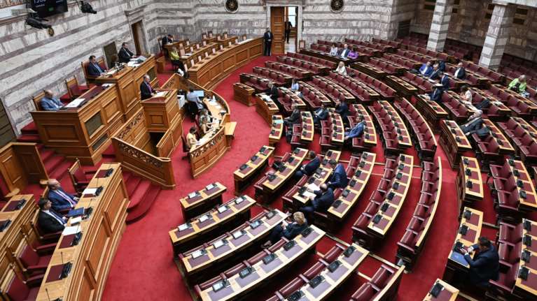 Προϋπολογισμός 2024: Στην Βουλή την Τρίτη  - Την Τετάρτη οι ανακοινώσεις του πρωθυπουργού για τη Θεσσαλία