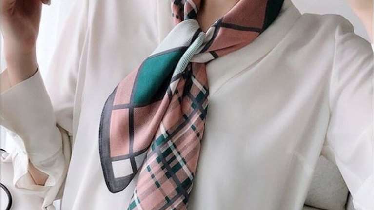 Πώς να φορέσω το μαντήλι; 50 street style φωτογραφίες για έμπνευση και στυλ